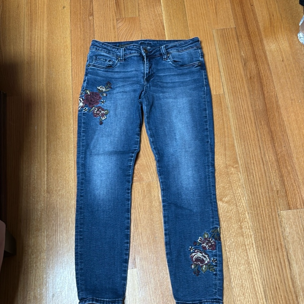 Women’s KUT jeans in excellent condition
